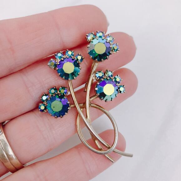 Mid Century Blue AB Rhinestone Bouquet Floral Spray Brooch, 1950s AB Vintage Pin - Picture 2 of 9